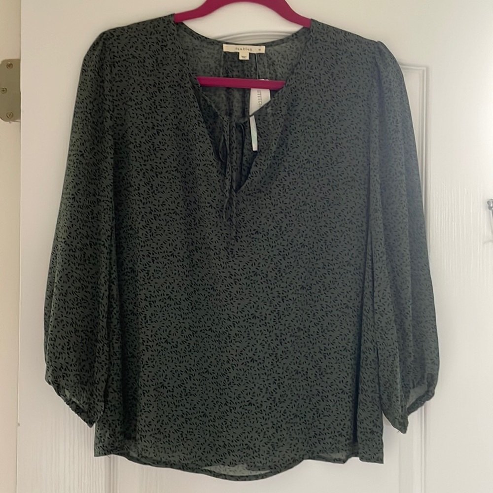 Fun2Fun medium green and black blouse